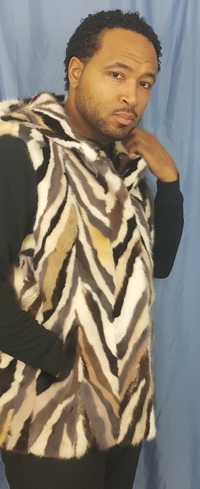 Henig Mink Vest with Hood - Picture 2 of 8